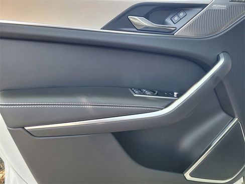 New 2026 Jaguar F-PACE R-Dynamic S image 9