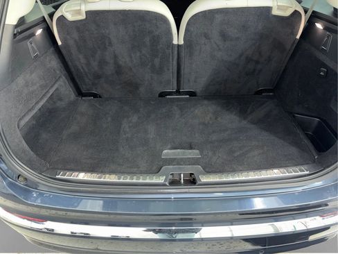 Used 2023 Volvo XC90 B6 Plus image 16