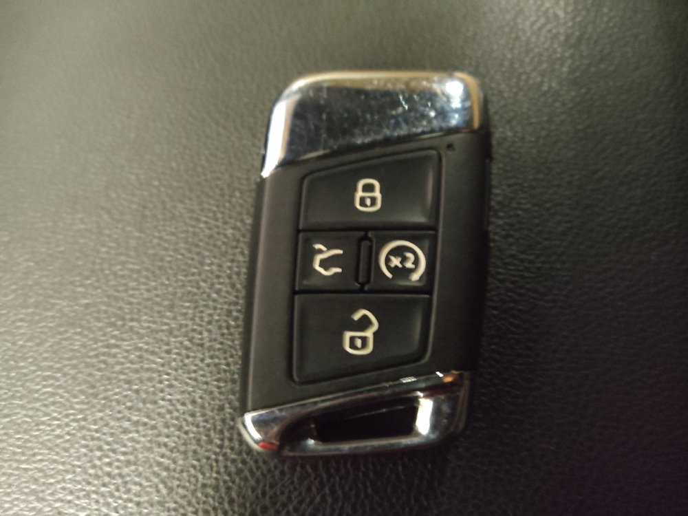Used 2021 Volkswagen Atlas Cross Sport SE AWD/4WD image 32