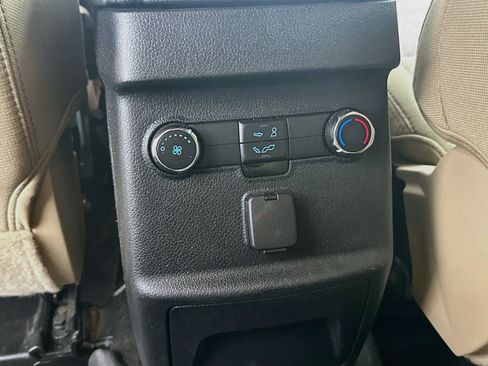 Used 2016 Ford Explorer FWD image 25