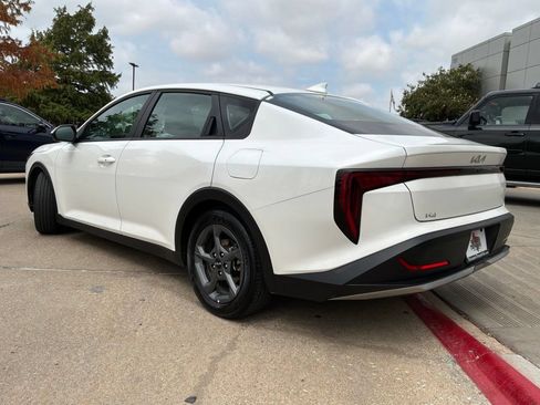 Used 2025 Kia K4 FWD image 8