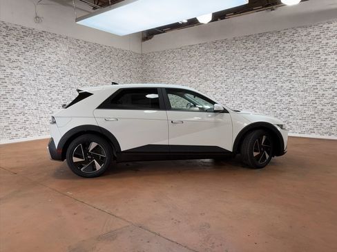 New 2026 Hyundai Ioniq 5 SE image 9