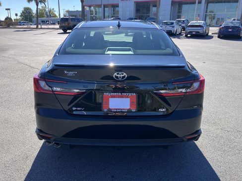 New 2026 Toyota Camry SE image 4