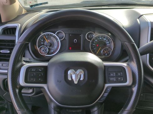 Used 2019 RAM 2500 Big Horn image 18