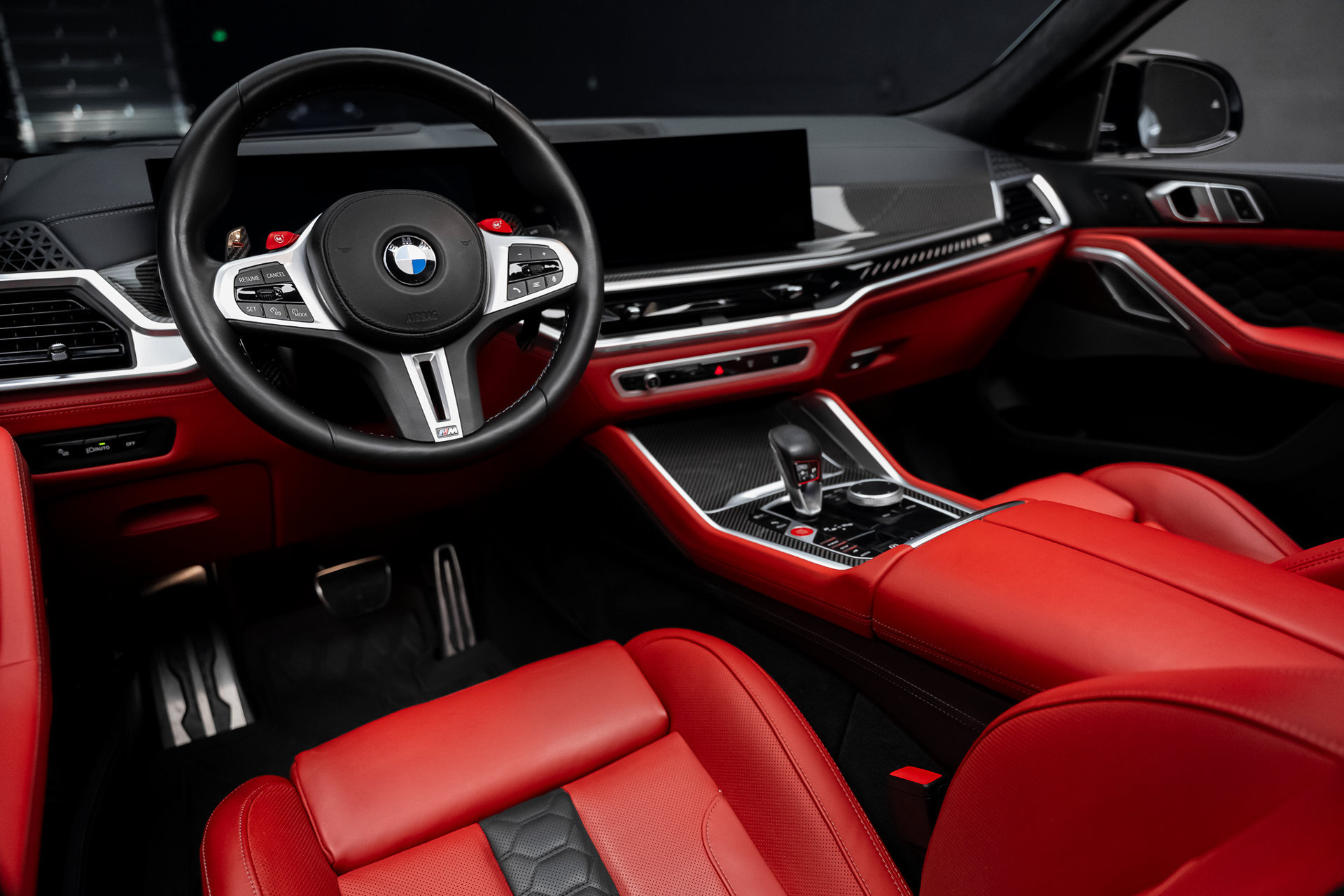 Used 2024 BMW X6 M Competition w/ Executive Package AWD/4WD image 2