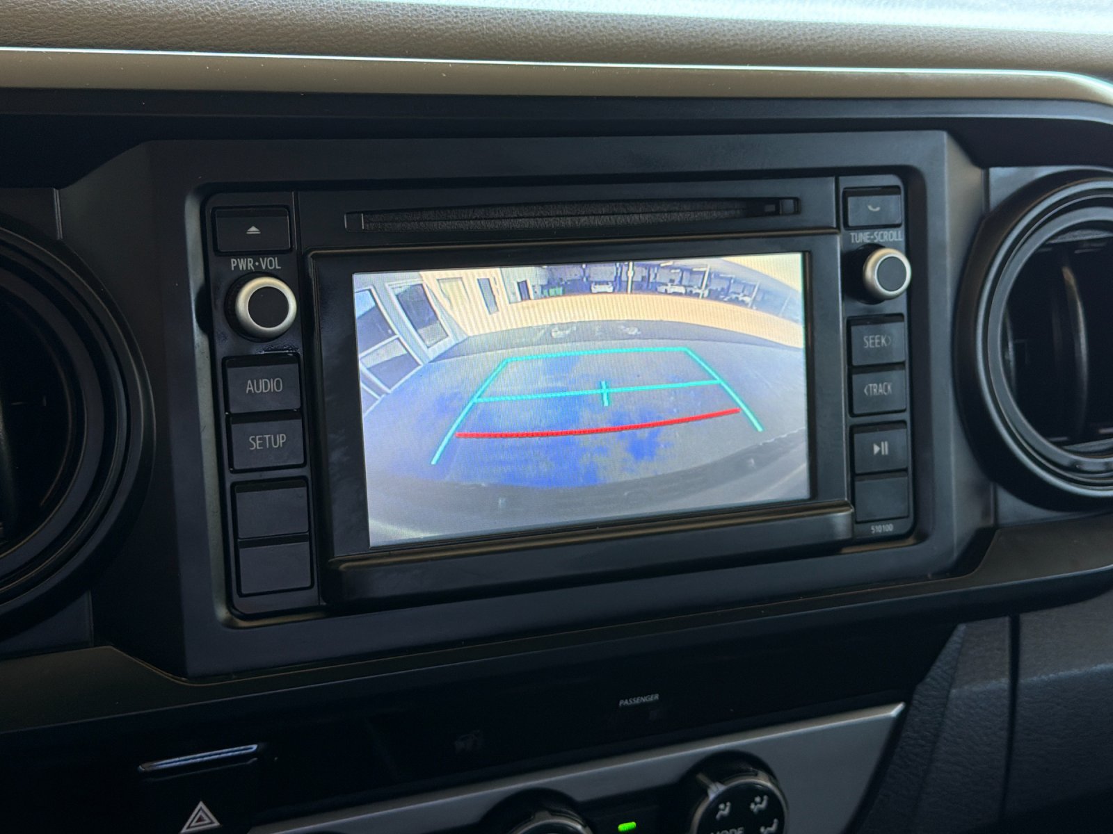 Used 2016 Toyota Tacoma SR AWD/4WD image 16
