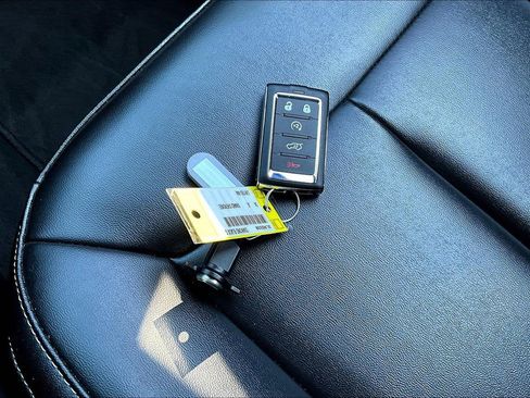 Used 2024 Jeep Grand Cherokee Limited image 29