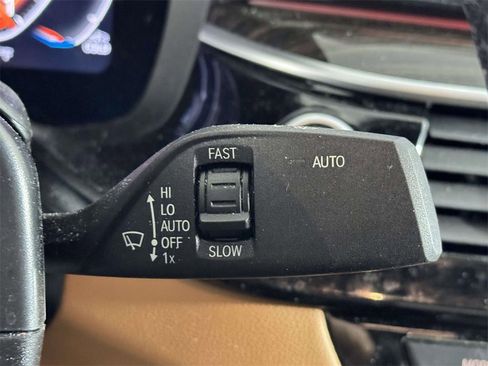 Used 2023 BMW 530i xDrive w/ Premium Package image 24