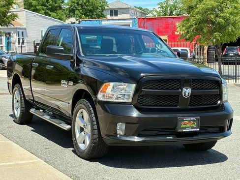 Used 2014 RAM 1500 Express AWD/4WD image 2