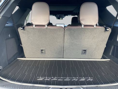 New 2026 Ford Explorer Platinum RWD image 28
