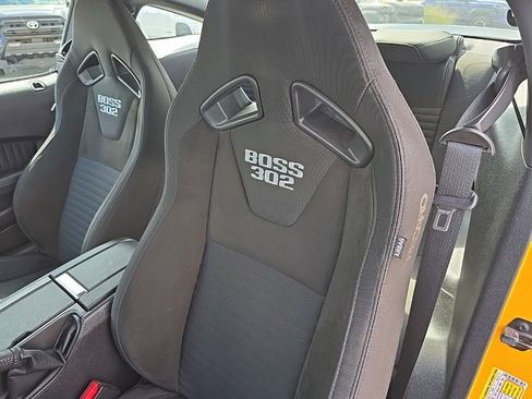 Used 2013 Ford Mustang Boss 302 w/ Boss 302 Accessory Pkg image 12