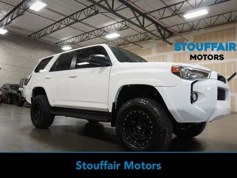Used 2016 Toyota 4Runner SR5 Premium AWD/4WD image 1