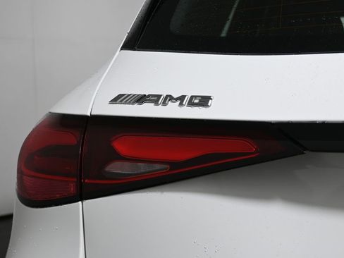 New 2026 Mercedes-Benz GLC 43 AMG 4MATIC image 12