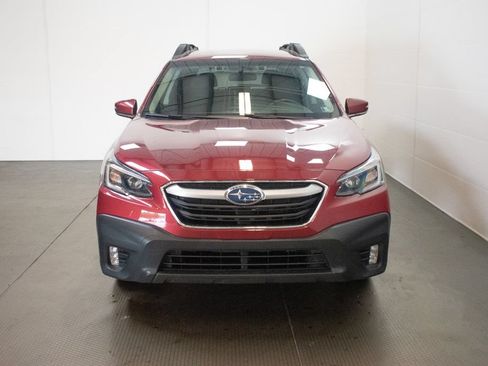 Used 2022 Subaru Outback Premium AWD/4WD image 2