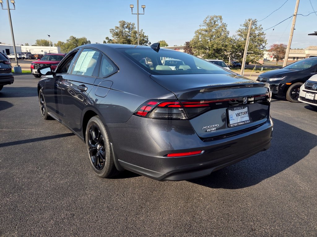 Certified 2025 Honda Accord SE image 5