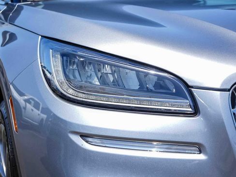 Used 2021 Lincoln Corsair FWD w/ Premium Package image 4