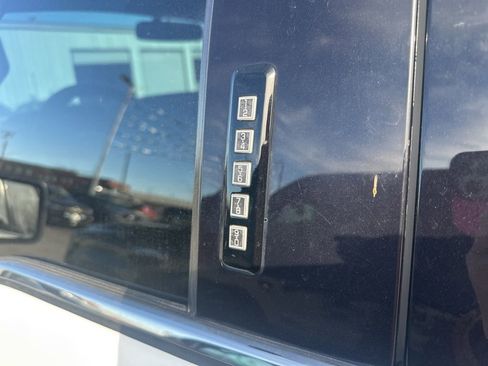 Used 2021 Ford F150 Lariat w/ Equipment Group 502A High image 16