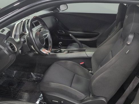 Used 2010 Chevrolet Camaro SS RWD image 8
