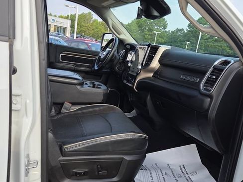 Used 2024 RAM 2500 Laramie w/ Safety Group AWD/4WD image 15