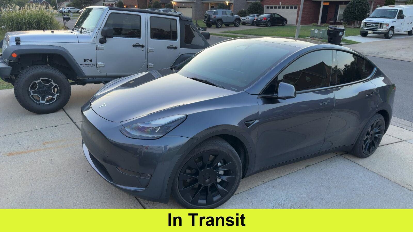 Used 2023 Tesla Model Y Long Range AWD/4WD image 1