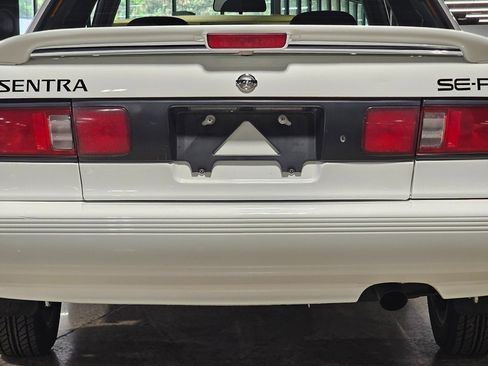 Used 1991 Nissan Sentra SE-R image 19