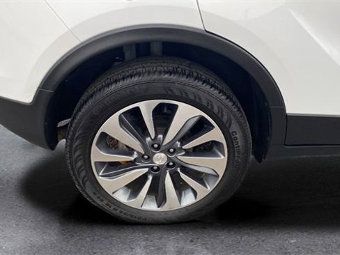 Used 2022 Buick Encore Preferred w/ Safety Package image 19