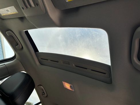 Used 2019 Chevrolet Trax Premier image 20