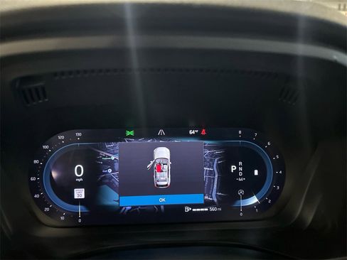 Certified 2022 Volvo XC60 B5 Momentum w/ Climate Package image 16