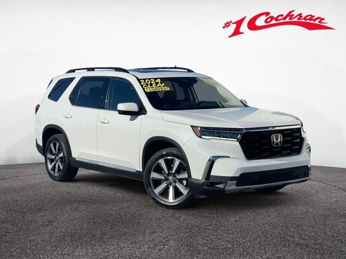 Used 2024 Honda Pilot Touring image 1