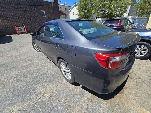 Used 2012 Toyota Camry XLE FWD image 3
