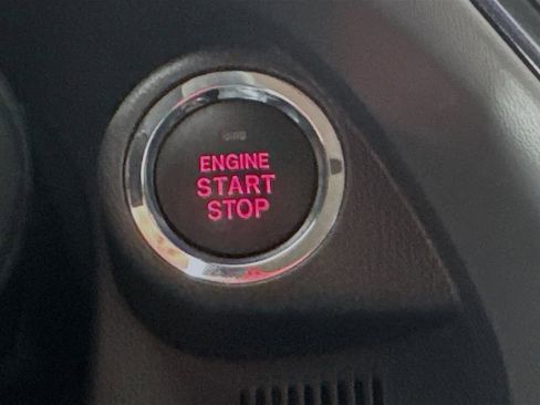 Used 2024 Subaru Crosstrek 2.5i Limited w/ Crosstrek Mirror Package AWD/4WD image 18