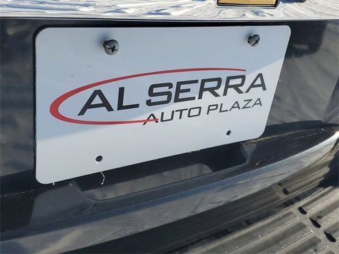 Used 2012 Chevrolet Suburban LT w/ Luxury Package image 5