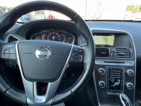 Used 2015 Volvo XC60 T5 AWD/4WD image 15
