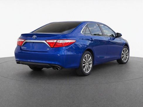 Used 2015 Toyota Camry SE FWD image 7
