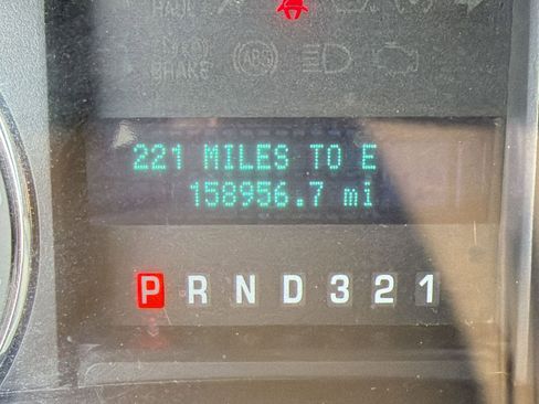 Used 2010 Ford F150 XLT image 17