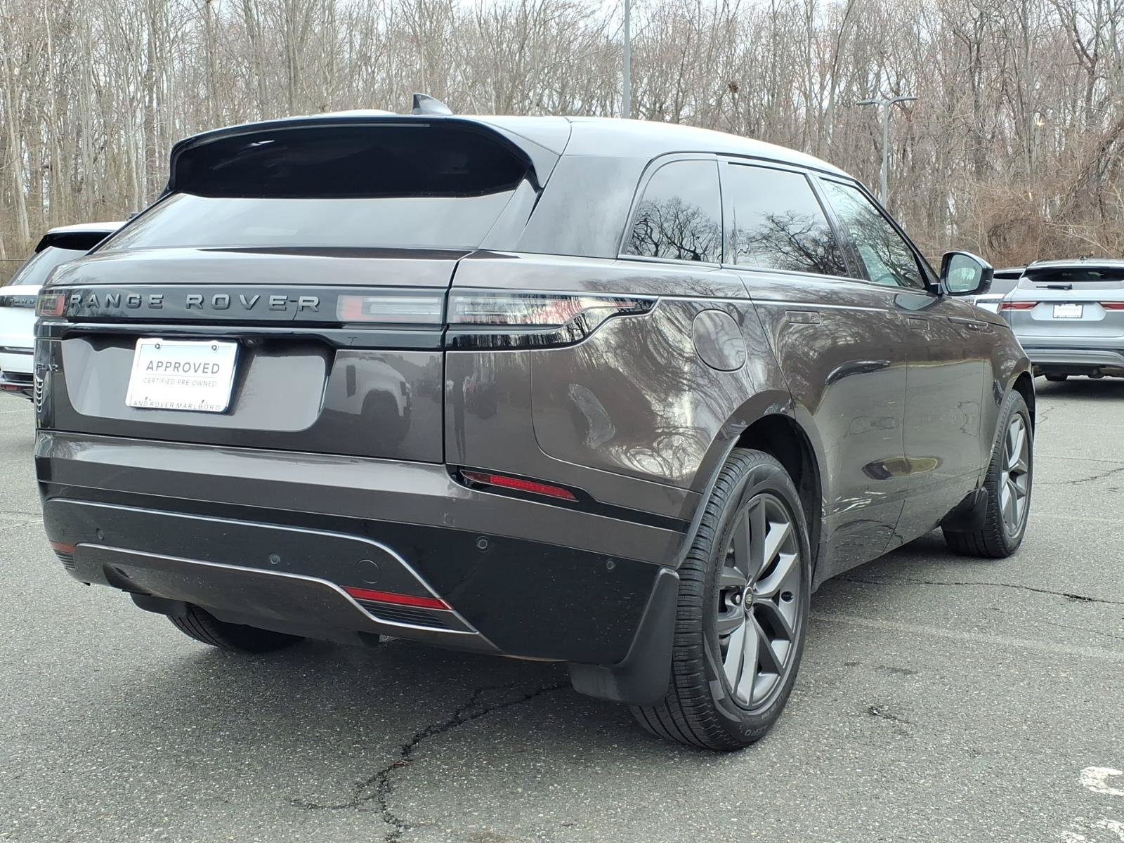 Certified 2026 Land Rover Range Rover Velar Dynamic SE AWD/4WD image 2