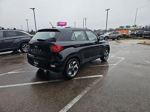 New 2026 Hyundai Venue SEL FWD image 5