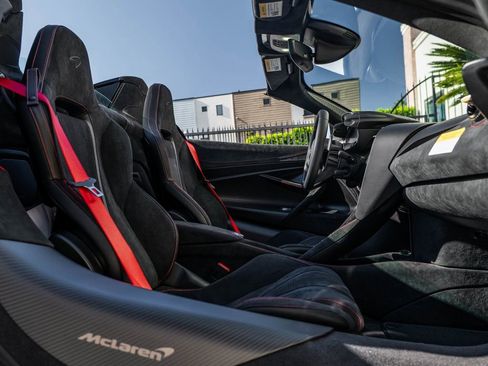 New 2026 McLaren 750S Spider image 23