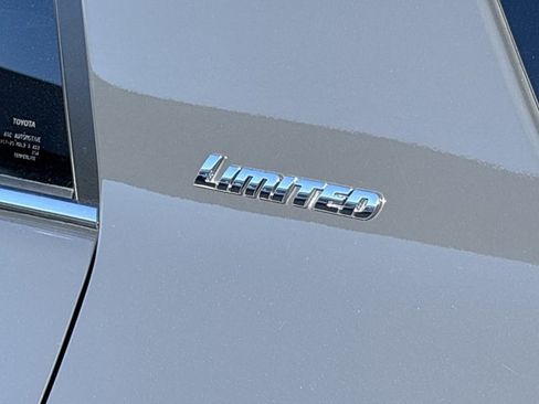 Used 2024 Toyota 4Runner Limited image 14