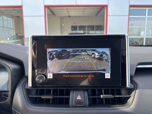 Used 2023 Toyota RAV4 LE image 22