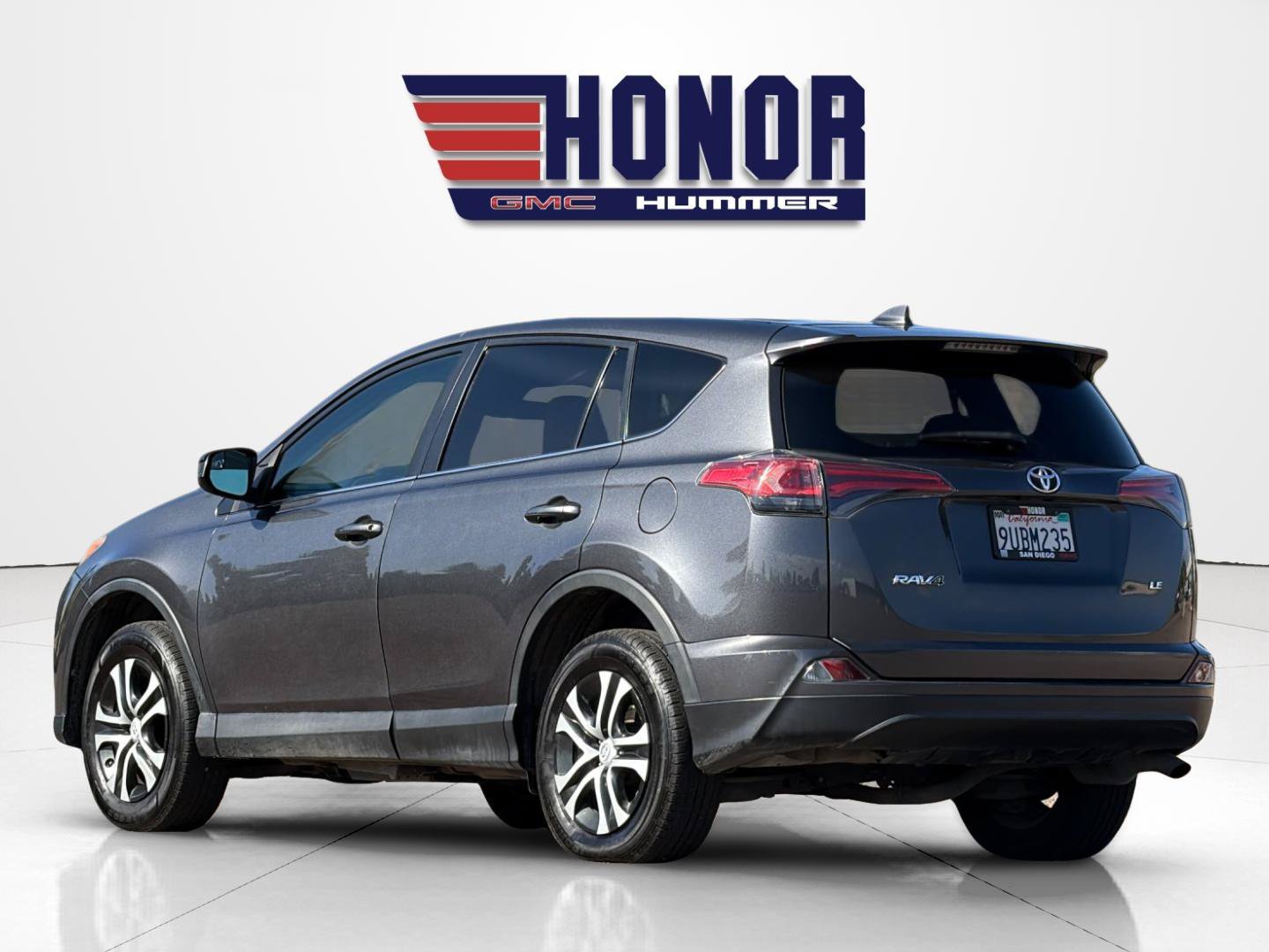 Used 2018 Toyota RAV4 LE w/ All Weather Liner Package FWD image 6
