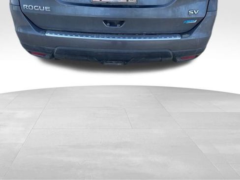 Used 2014 Nissan Rogue SV w/ SV Premium Package image 8