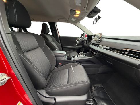 Used 2024 Mitsubishi Outlander ES image 17