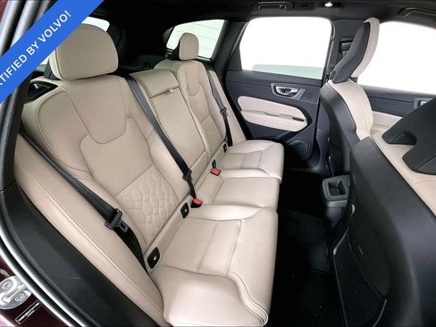 Used 2026 Volvo XC60 B5 Plus w/ Climate Package AWD/4WD image 32