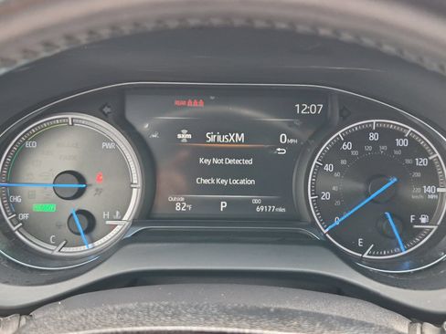 Used 2023 Toyota Venza XLE AWD/4WD image 22