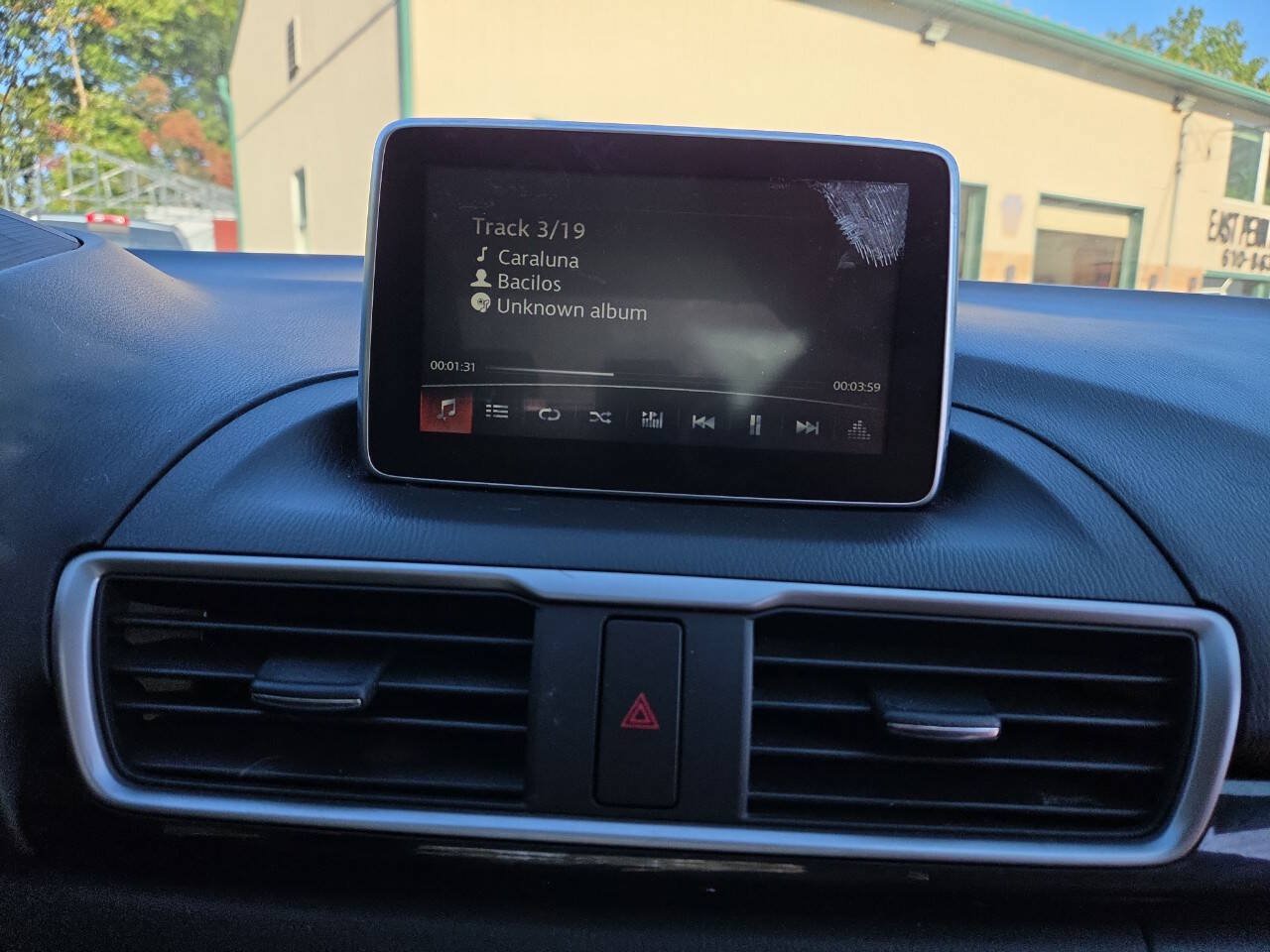 Used 2014 MAZDA MAZDA3 i Touring w/ Technology Package FWD image 22