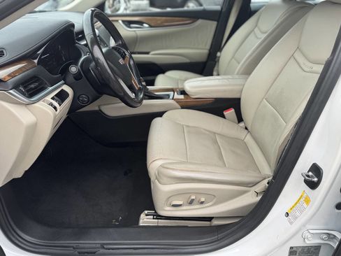 Used 2018 Cadillac XTS Luxury image 8