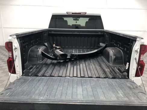 Used 2021 Chevrolet Silverado 1500 W/T w/ WT Value Package AWD/4WD image 23