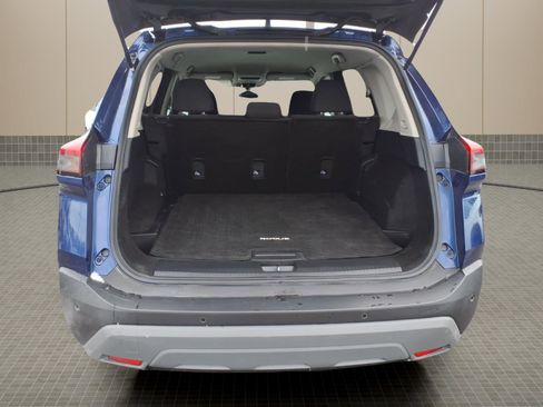 Used 2023 Nissan Rogue S image 9