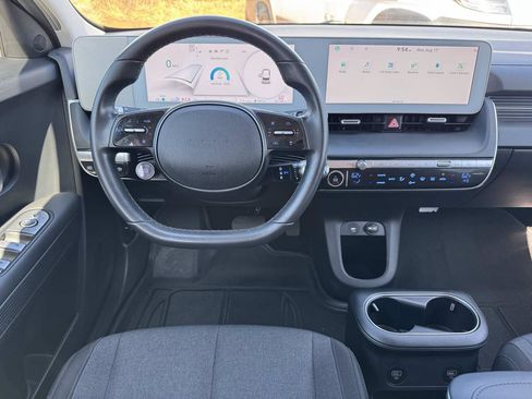 Used 2024 Hyundai Ioniq 5 SE RWD image 23